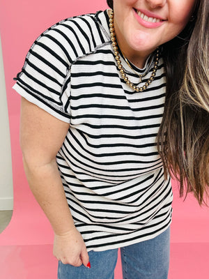STRIPE CONTRAST TOP WITH SHORT CUFF SLEEVES