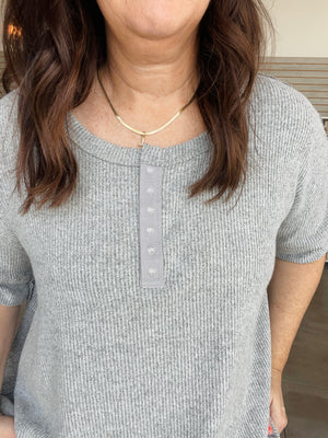 Leila Ribbed Henley Top - Heather Gray