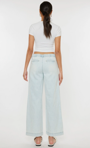 KanCan Mid Rise Elastic Jeans