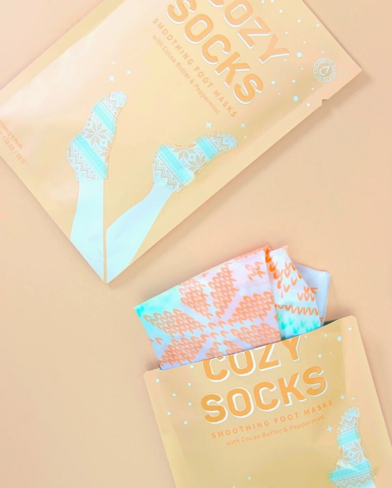 Holiday Cozy Socks Smoothing Foot Mask